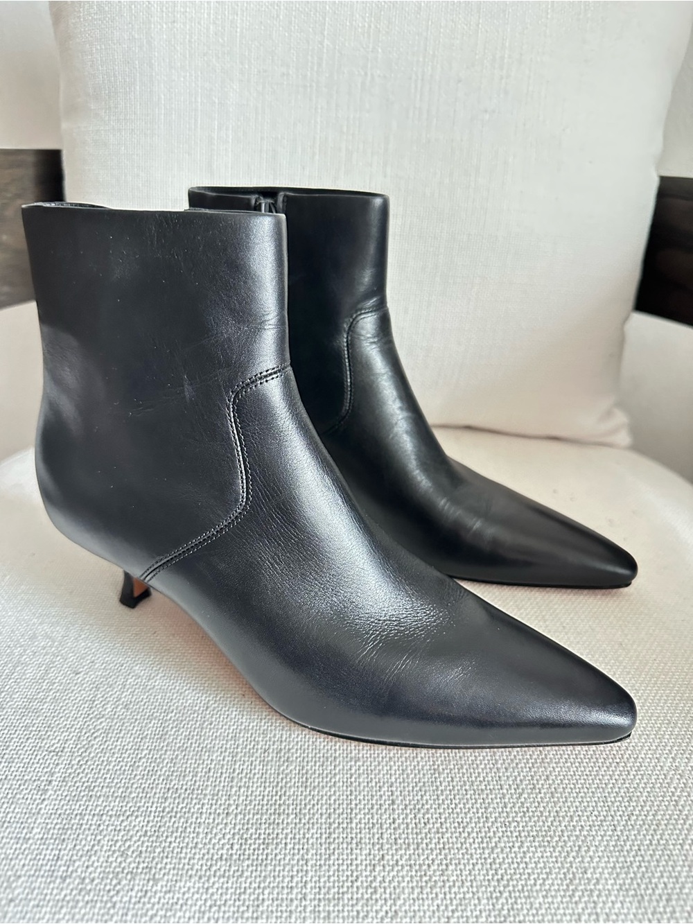 Vince Simone Black Leather Pointed Ankle Booties